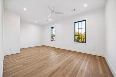 810 W 41st Street, Houston, TX 77018 - Photo 20
