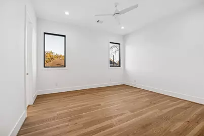 810 W 41st Street, Houston, TX 77018 - Photo 24