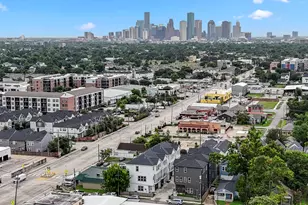 1228 E 23rd St, Houston, TX 77009 - Photo 24