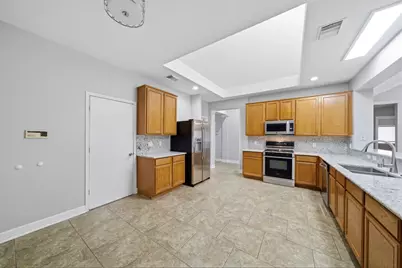 14618 Meredith Gate Circle, Houston, TX 77044 - Photo 10