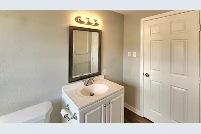419 N Parrish Street, Angleton, TX 77515 - Photo 22