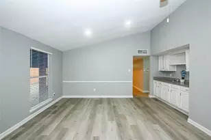 7206 La Granada Dr, Houston, TX 77083 - Photo 8