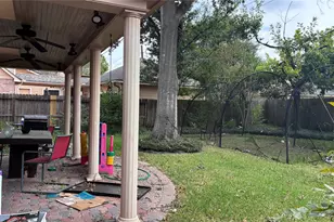 11515 Inwood Dr, Houston, TX 77077 - Photo 10
