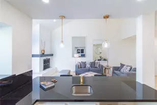 727 Bunker Hill Rd, Houston, TX 77024 - Photo 14