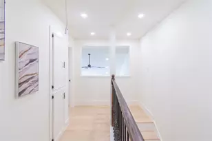 727 Bunker Hill Rd, Houston, TX 77024 - Photo 22