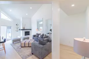 727 Bunker Hill Rd, Houston, TX 77024 - Photo 12