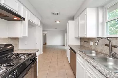 12610 Chiswick Road, Houston, TX 77047 - Photo 10