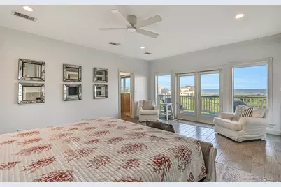 14458 Spyglass Circle, Galveston, TX 77554 - Photo 32