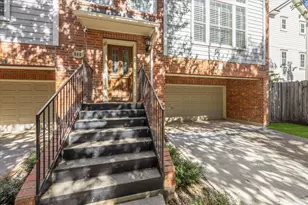 205 Dennis St, Houston, TX 77006 - Photo 8