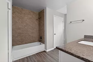 315 Acacia St, Lake Jackson, TX 77566 - Photo 16