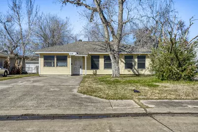 315 Acacia Street, Lake Jackson, TX 77566 - Photo 1
