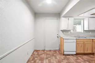 6200 W Tidwell Rd, Houston, TX 77092 - Photo 14