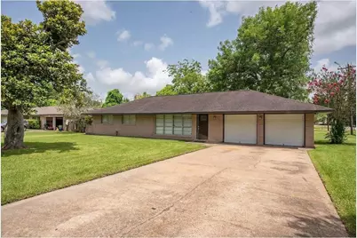 117 Lazy Lane, Lake Jackson, TX 77566 - Photo 1