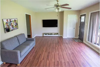 117 Lazy Lane, Lake Jackson, TX 77566 - Photo 6