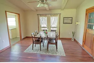 117 Lazy Ln, Lake Jackson, TX 77566 - Photo 8