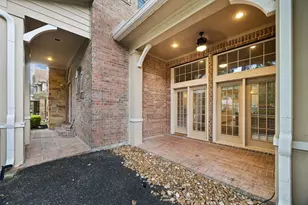 34 N Lansdowne Cir, The Woodlands, TX 77382 - Photo 8