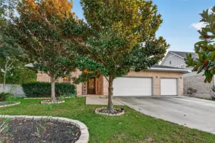 211 April Waters Dr W, Conroe, TX 77356 - Photo 2