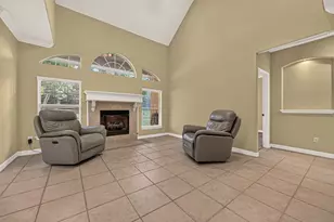 211 April Waters Dr W, Conroe, TX 77356 - Photo 10