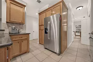 211 April Waters Dr W, Conroe, TX 77356 - Photo 16