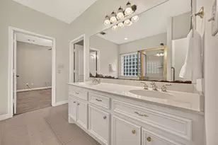 211 April Waters Dr W, Conroe, TX 77356 - Photo 40