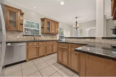211 April Waters Drive W, Conroe, TX 77356 - Photo 18