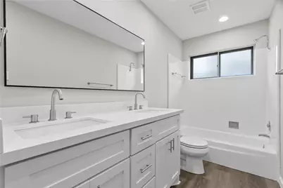 8826 Tanager Street, Houston, TX 77036 - Photo 18