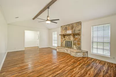 203 Old Angleton Road, Lake Jackson, TX 77566 - Photo 2