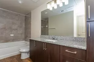 2930 Plum Creek Ln, Houston, TX 77087 - Photo 10