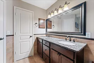 50 N Holly Laurel Cir, The Woodlands, TX 77382 - Photo 24