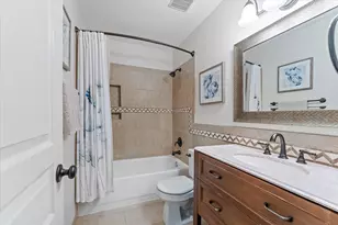 50 N Holly Laurel Cir, The Woodlands, TX 77382 - Photo 20