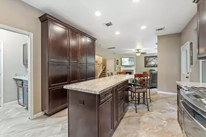 50 N Hollylaurel Circle, The Woodlands, TX 77382 - Photo 14