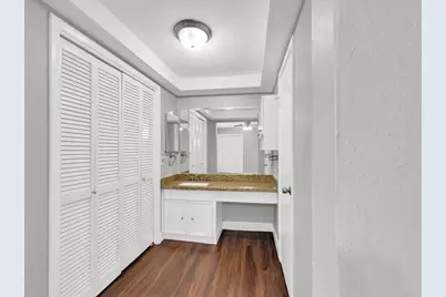 8406 Daycoach Lane Lane, Houston, TX 77064 - Photo 12