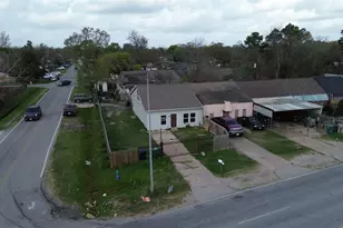12703 W Hardy Rd, Houston, TX 77037 - Photo 2