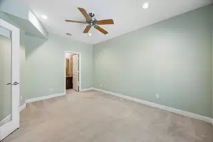 1912 Woodbury St, Houston, TX 77030 - Photo 14