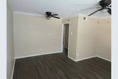 4710 Airport Boulevard #203, Houston, TX 77048 - Photo 6