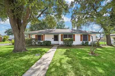 901 Ivy Avenue, Deer Park, TX 77536 - Photo 1