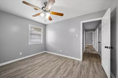 901 Ivy Avenue, Deer Park, TX 77536 - Photo 14