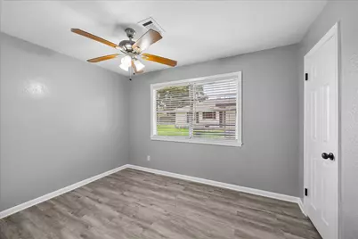 901 Ivy Avenue, Deer Park, TX 77536 - Photo 12