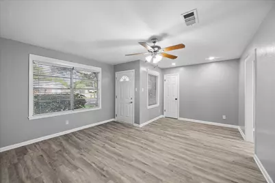 901 Ivy Avenue, Deer Park, TX 77536 - Photo 8