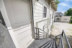 2502 Saltus St, Houston, TX 77003 - Photo 28