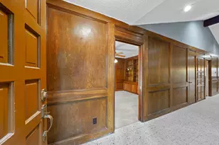 7802 Santa Elena St, Houston, TX 77061 - Photo 4