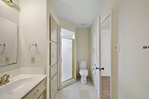 7802 Santa Elena St, Houston, TX 77061 - Photo 20