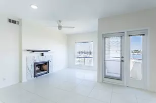 1302 Marina Bay Dr, League City, TX 77573 - Photo 18