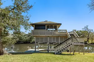 692 County Rd 605, Angleton, TX 77515 - Photo 36