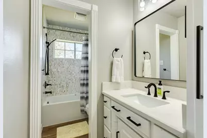 692 County Road 605, Angleton, TX 77515 - Photo 24