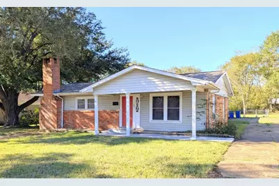 109 Charles Street, Crockett, TX 75835 - Photo 1