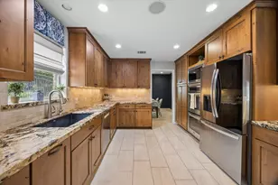 13403 Barryknoll Ln Ln, Houston, TX 77079 - Photo 6