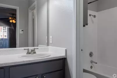 7610 Cameron Rd #2051, Austin, TX 78752 - Photo 12