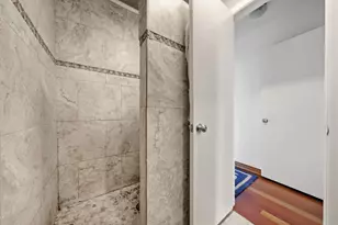 5506 Cheshire Ln, Houston, TX 77092 - Photo 16