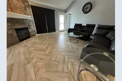 312 Green Isle Avenue, Dickinson, TX 77539 - Photo 6